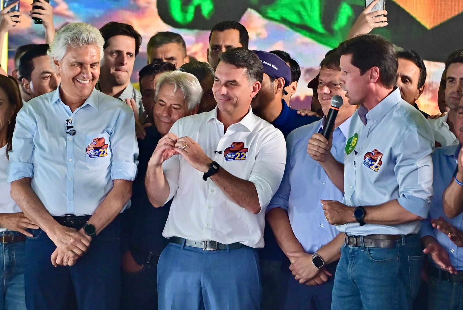 Caiado pode assumir Ministério da Segurança ou Agricultura se Flávio Bolsonaro for eleito