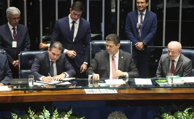 Agentes de saúde ganham regra especial de aposentadoria