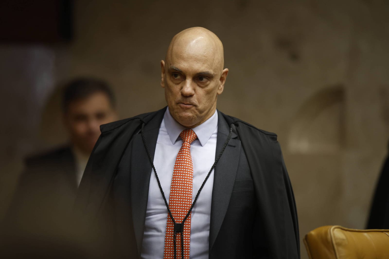 Moraes pede a Fachin levantamento de sigilo sobre inquérito do Banco Master