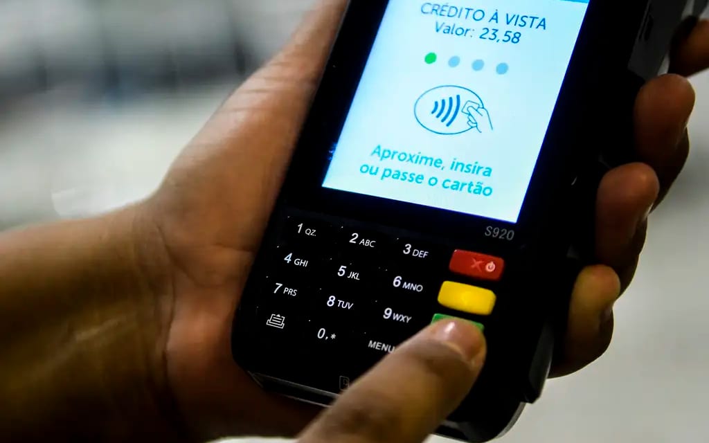 Governo reajusta Bolsa Família em 15,04%; piso sobe para R$ 691