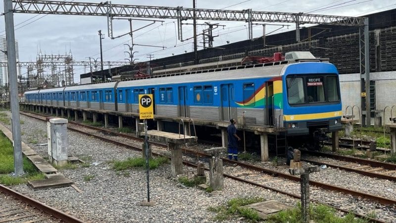 Depois de morte por descarga elétrica, Metrô do Recife terá que adotar novas medidas de segurança para trabalhadores