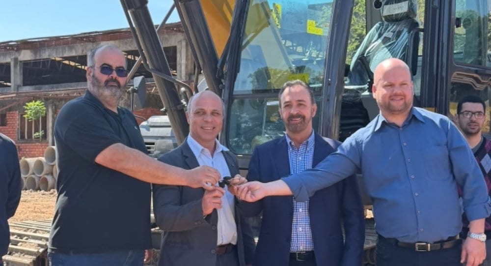 Cachoeira do Sul recebe escavadeira hidráulica XCMG de R$ 600 mil