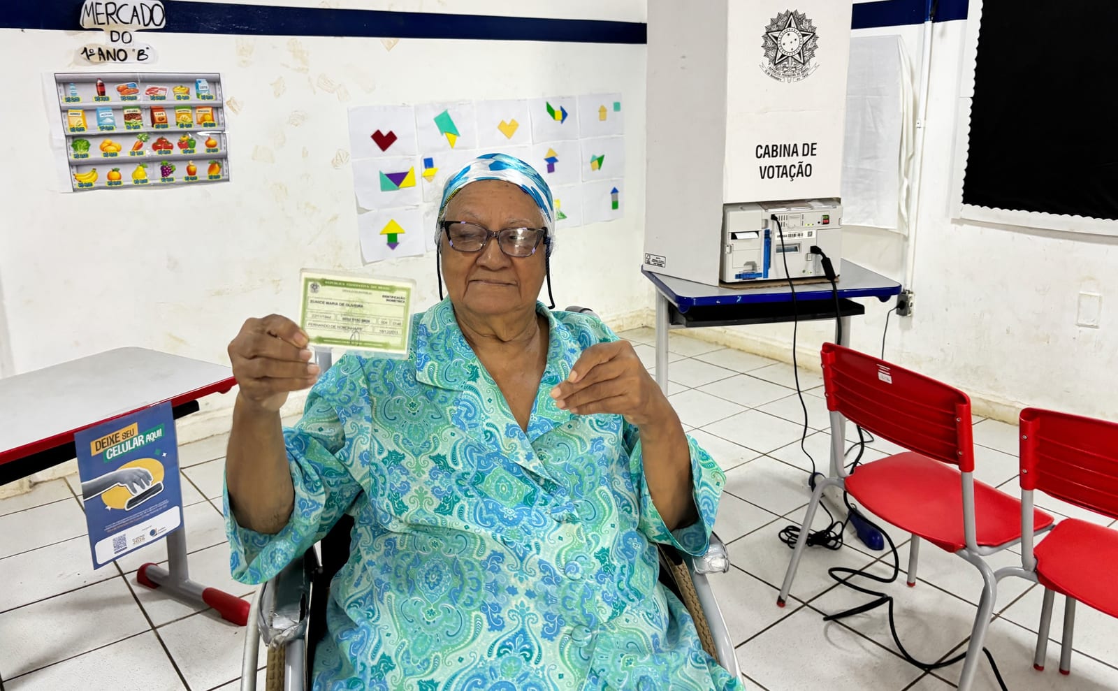 'Eu amo votar': idosas vão às urnas em Fernando de Noronha