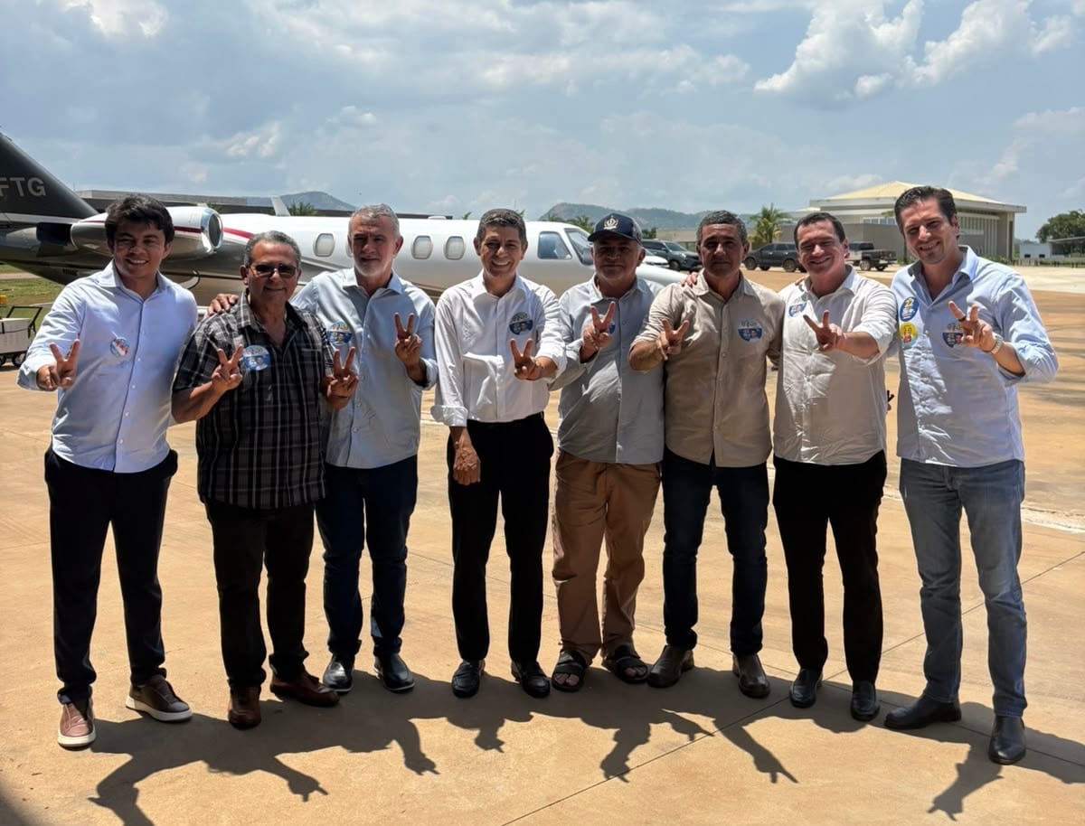 Lideranças do MDB tocantinense vão a São Paulo para reforçar apoio a Flávio Bolsonaro rumo ao Planalto