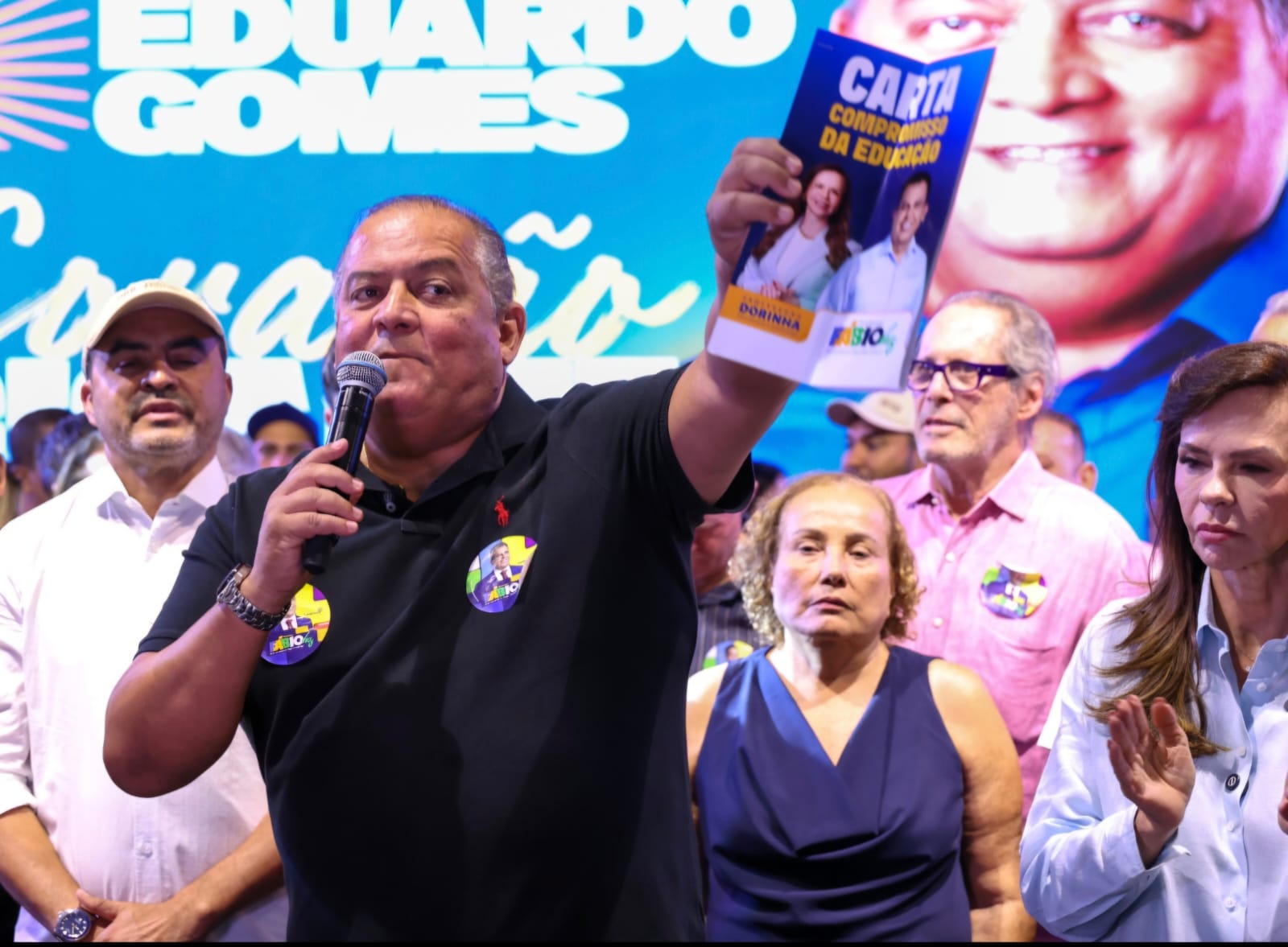 Eduardo Gomes assina carta-compromisso com educação em pré-lançamento de Fábio Vaz