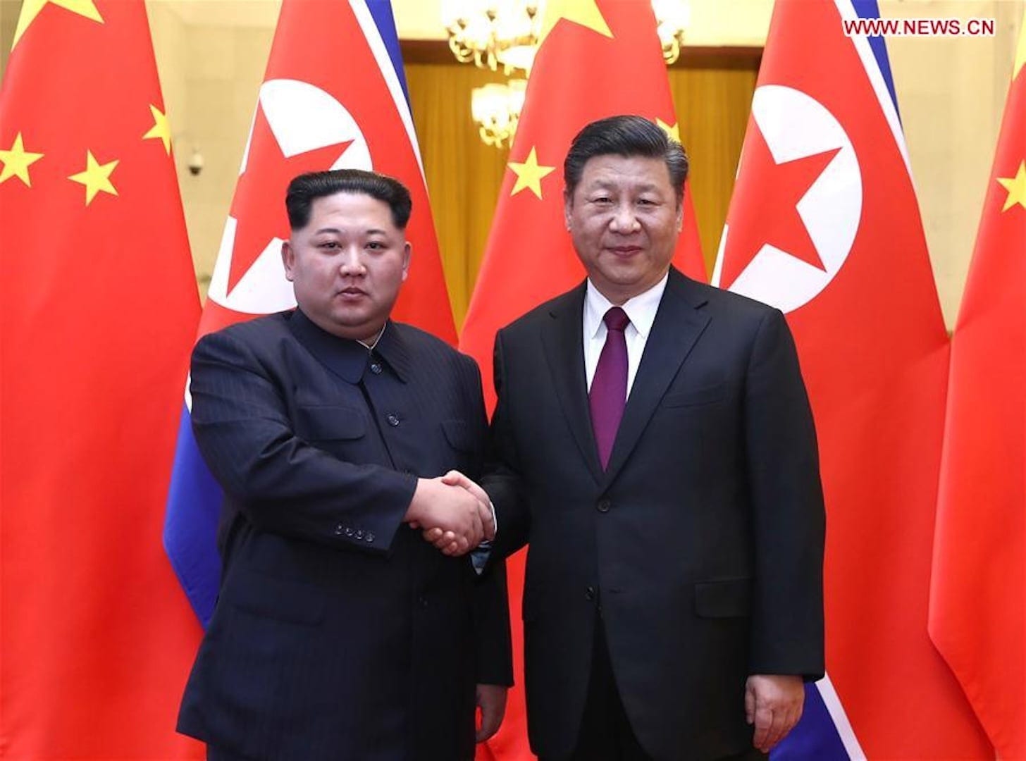 Coreia do Norte estreita laços com China e Rússia com pontes