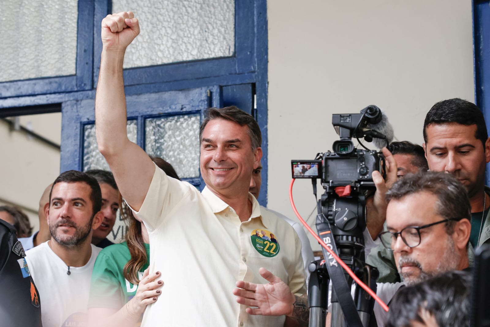 Flávio Bolsonaro avança na periferia de São Paulo