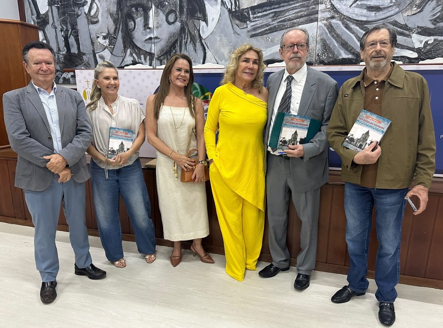 IHGG homenageia família Naves, que ganha prêmio e lança livro