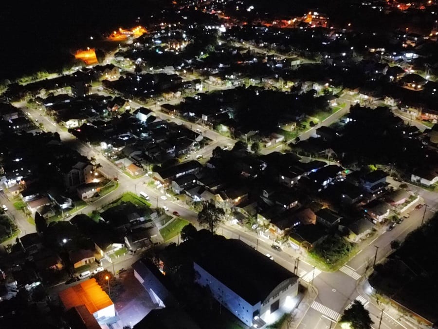 Gramado troca 433 luminárias por LED no bairro Piratini