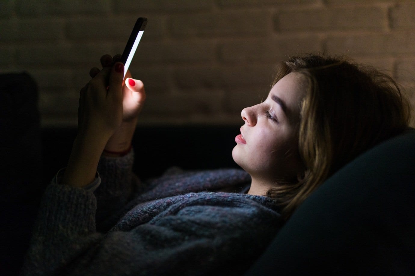 6 apps e recursos para dormir melhor usando o próprio celular