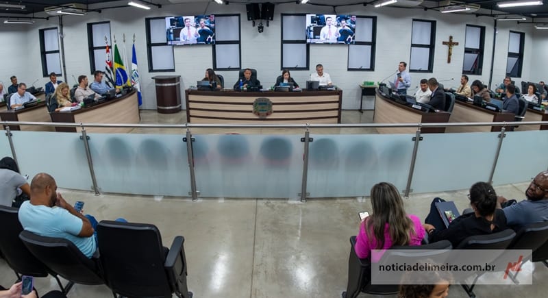 Sessão ordinária: sete projetos são aprovados e 23 requerimentos encaminhados à Prefeitura