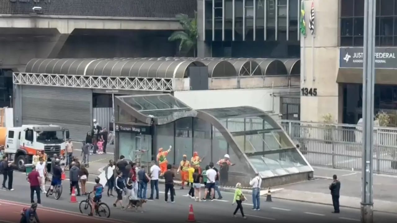 PT ressuscita black bloc e se afasta de vez da Presidência da República