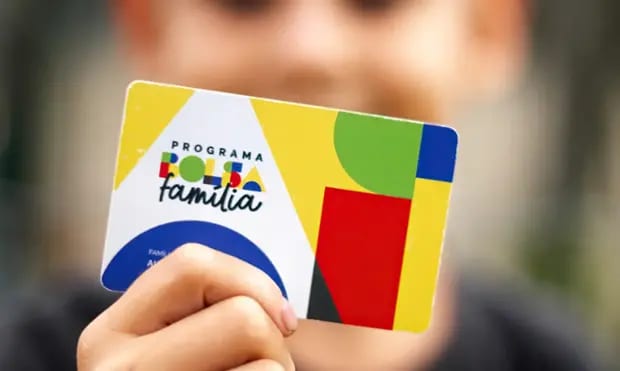 Governo desmente fake news sobre fim da escala 6×1 e benefícios