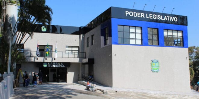 Vereador de Jandira pede desassoreamento do Rio Barueri-Mirim e construção de piscinão