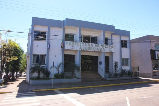 Prefeitura de Ajuricaba assina licitação para prédio público de três andares