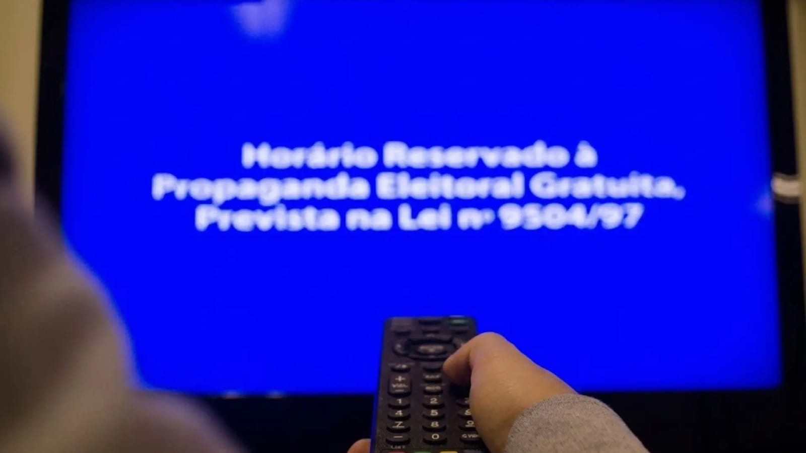 Propaganda eleitoral na TV começa sexta e altera Globo, SBT e Record