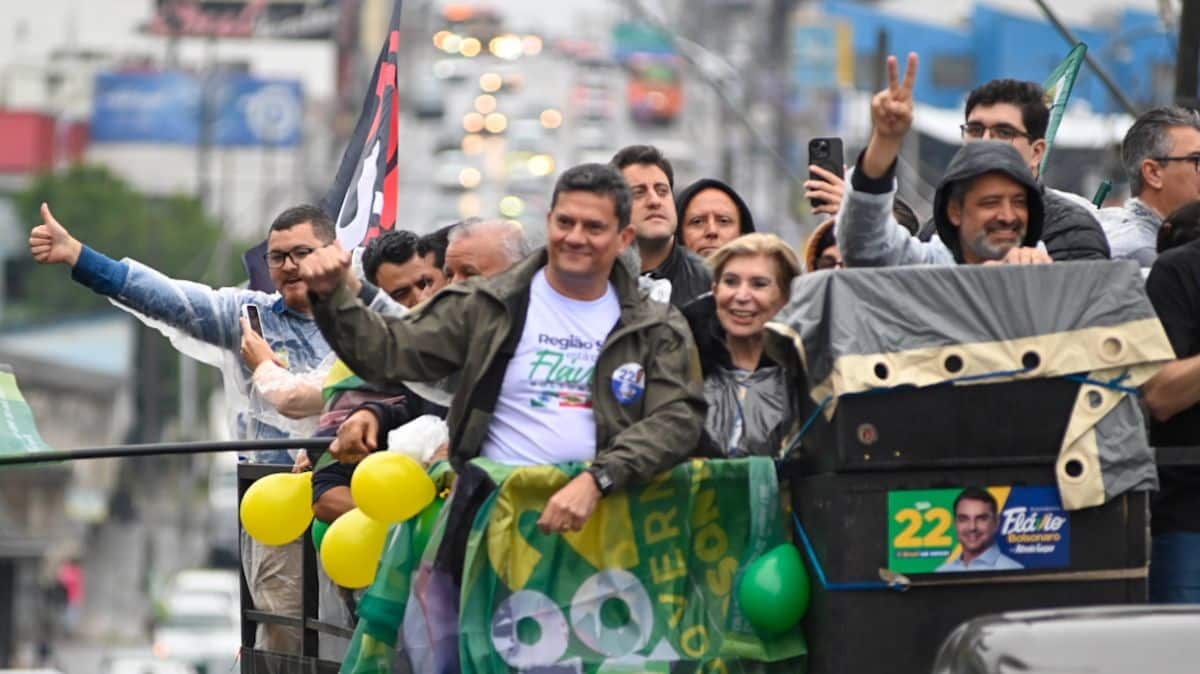 Moro leva carreata a Ponta Grossa na reta final da campanha
