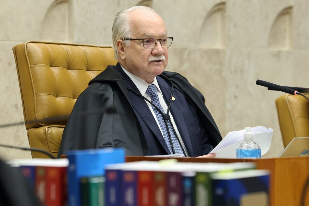 Revisão criminal de Bolsonaro pode ser decidida em plenário, indicam ministros
