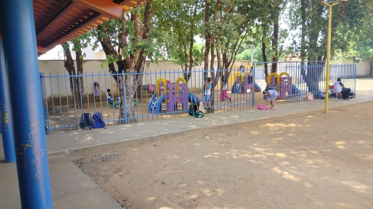 Célia Lima solicita revitalização de parque infantil da Escola Lenival Correia, em Gurupi