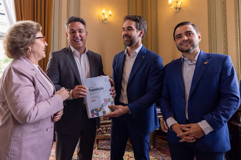 Eduardo Leite e Luciano Zucco iniciam transição de governo no RS
