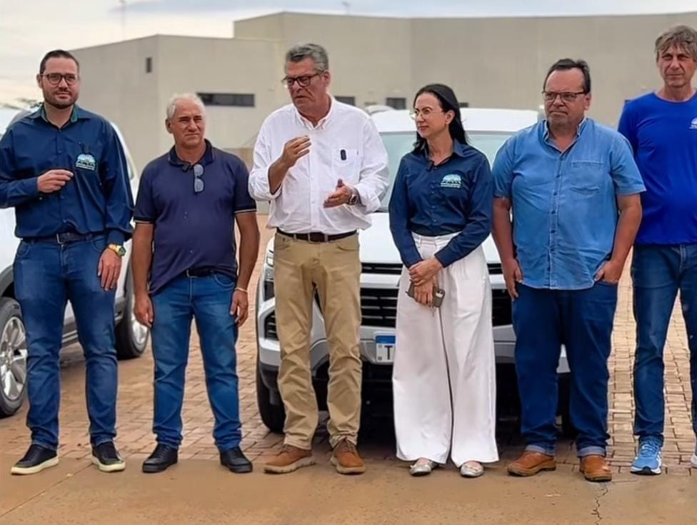 Chapadão do Céu recebe três Spin e um ônibus