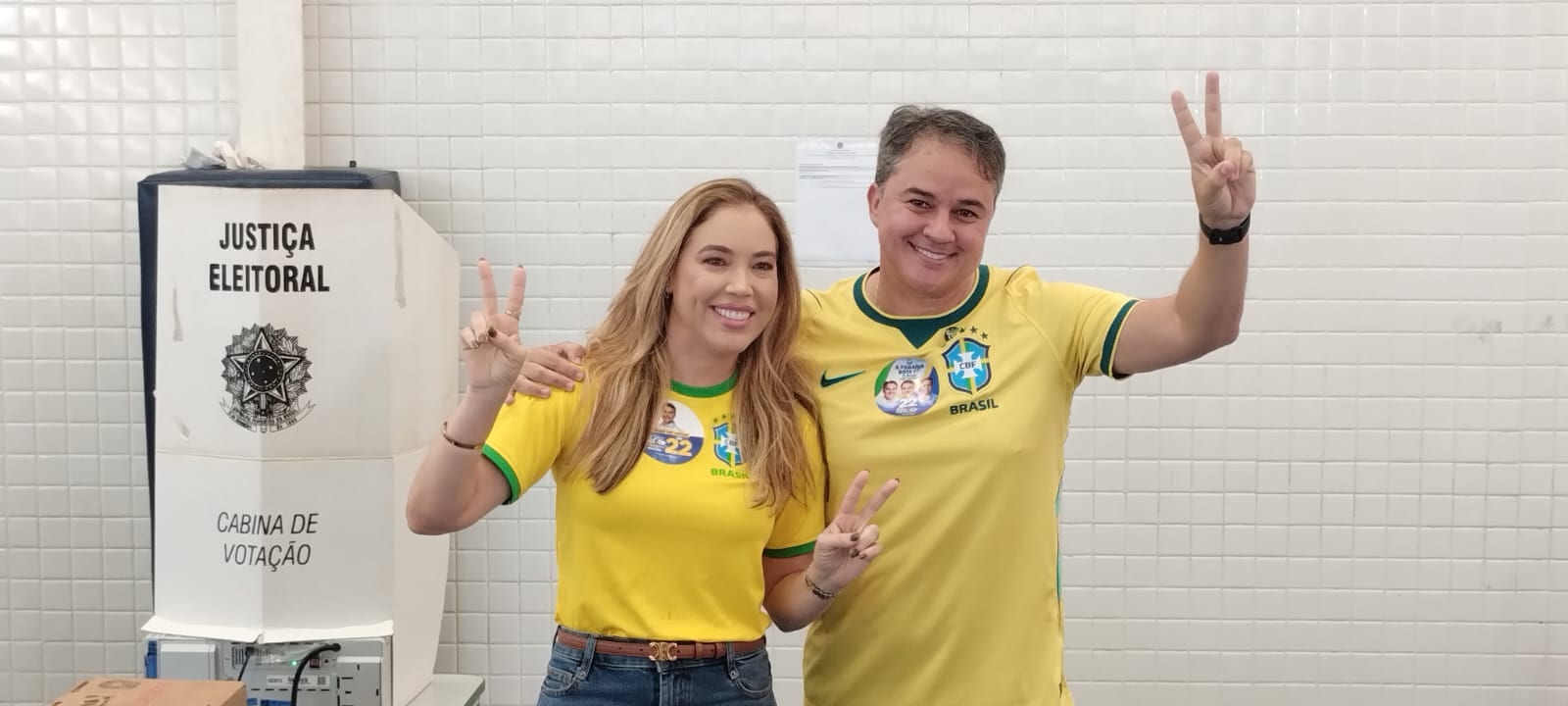 Efraim vota em João Pessoa, prevê vitória de Flávio Bolsonaro e vai a Brasília acompanhar apuração