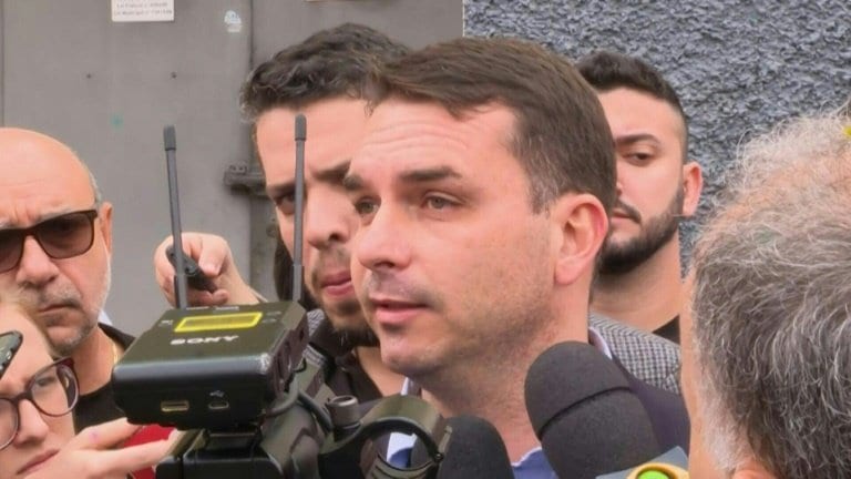 Flávio sinaliza revisão do fim da escala 6×1 se eleito