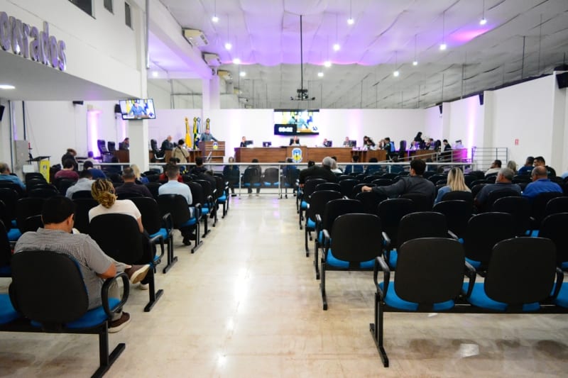 Câmara de Dourados realiza duas sessões nesta segunda-feira