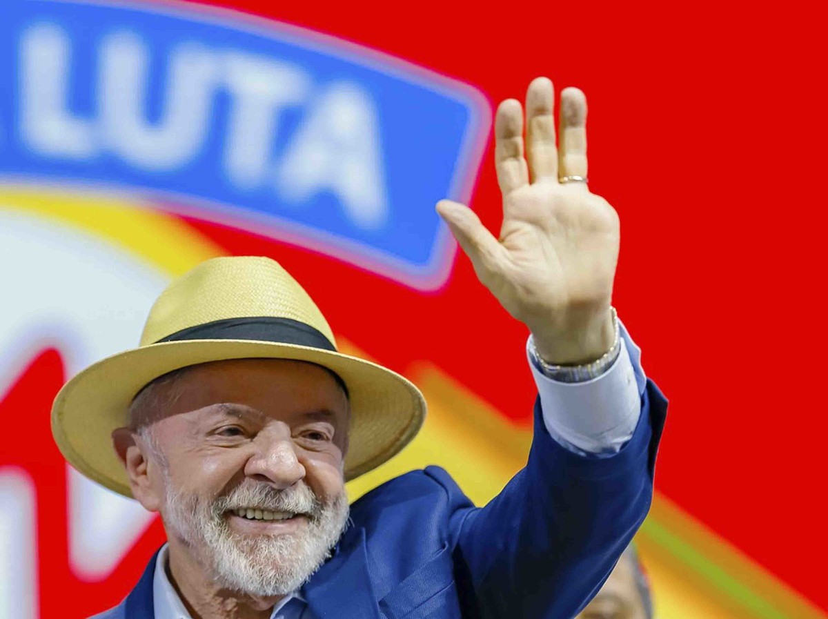 Lula oficializa candidatura à reeleição com Alckmin em São Paulo
