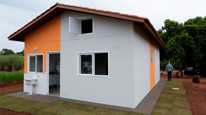 CDHU inicia limpeza para conjunto Paraguaçu Paulista K