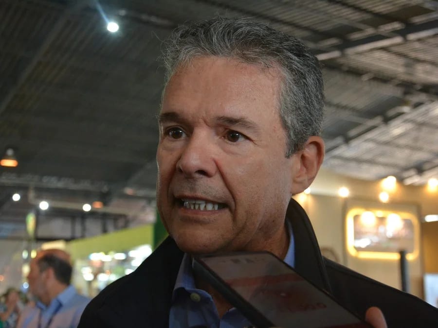 Na Expointer, ministro da Agricultura e Pecuária manifesta indignação com embargo da UE à carne brasileira