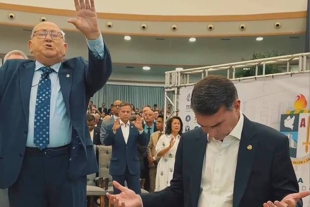 Ala de José Wellington declara apoio a Flávio Bolsonaro