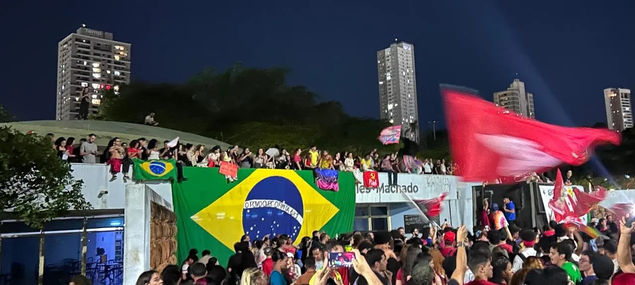 Ato em Goiânia mobiliza apoio a Lula no segundo turno