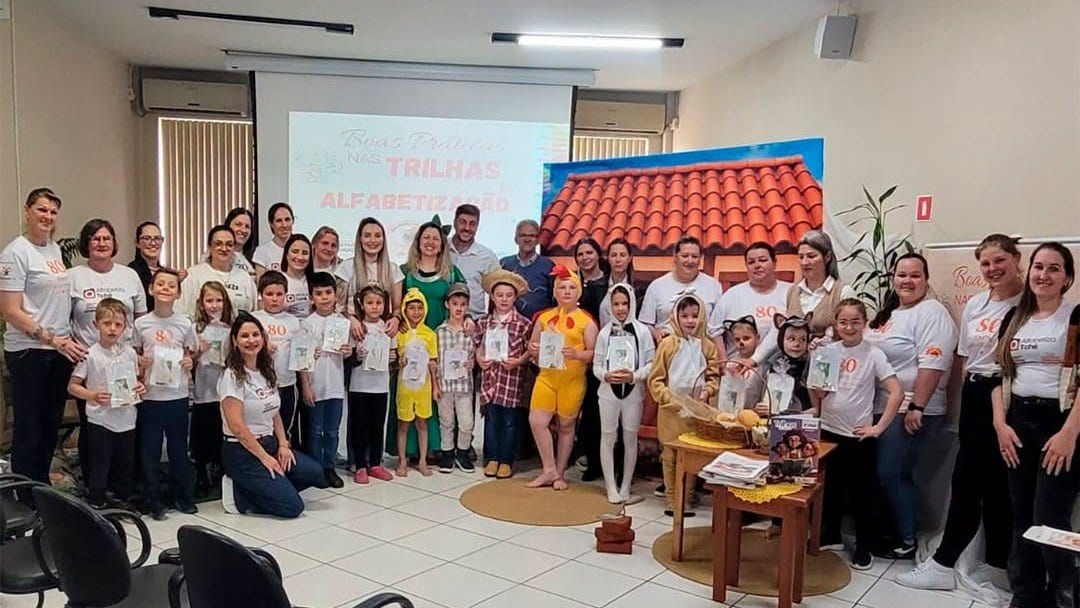 Comitê do Família Gaúcha se reuniu em Estrela Velha e apresentou nova assessora