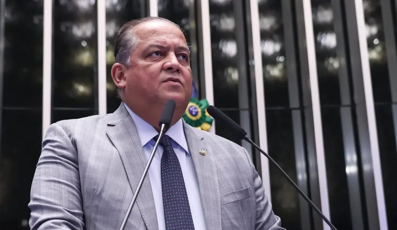 Eduardo Gomes evita posição sobre crise no STF
