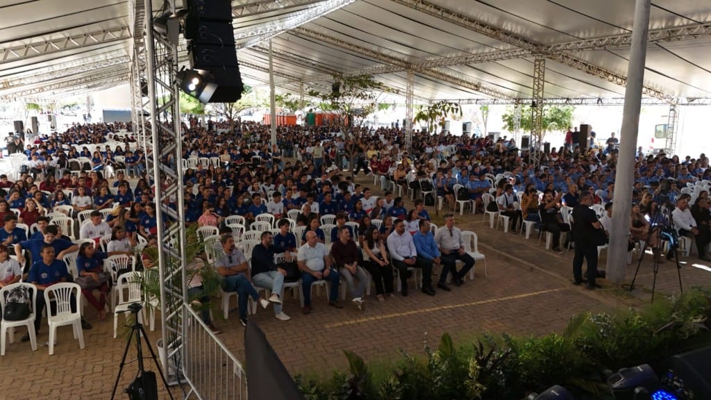 Aulão do Enem reúne cerca de 2 mil estudantes em Barreiras (BA)