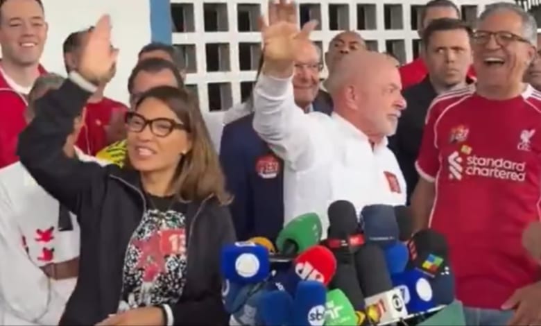 Primeira-dama reage a comentário sobre Lula e clima esquenta nas eleições