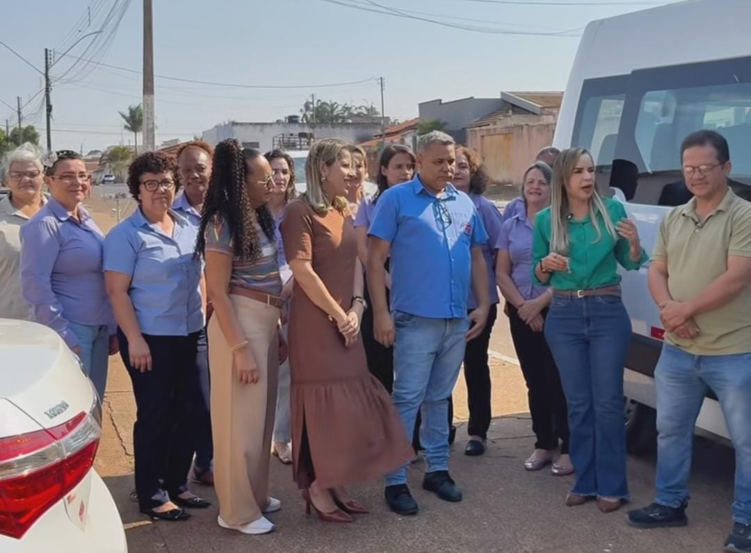 Serranópolis recebe van 0 km para a Secretaria de Saúde