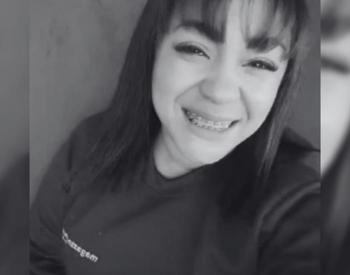 Mulher morre após colisão entre moto e carro