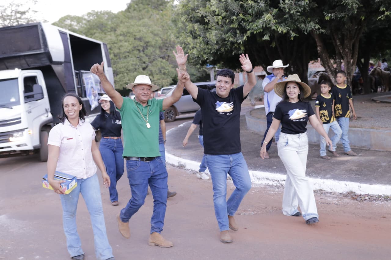 Alfredo Júnior prestigia cavalgada e destaca cultura local em Santa Rosa
