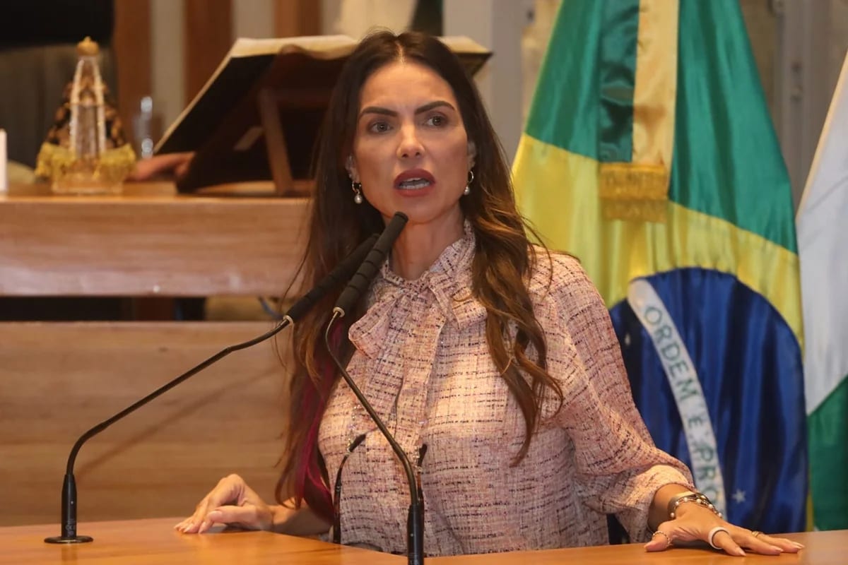 Paula Belmonte promete “assistência integral” se eleita no DF