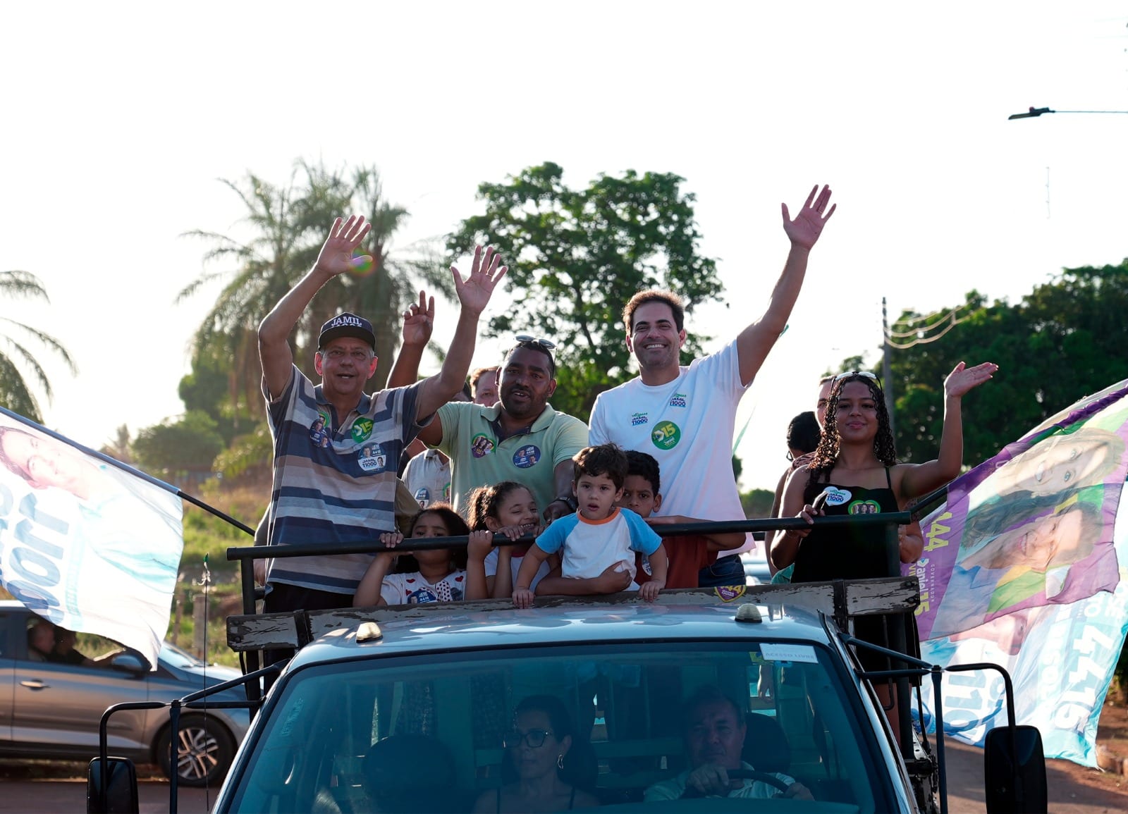 Jamil Calife recebe apoio em carreata no SARV e no ensaio das Congadas em Catalão