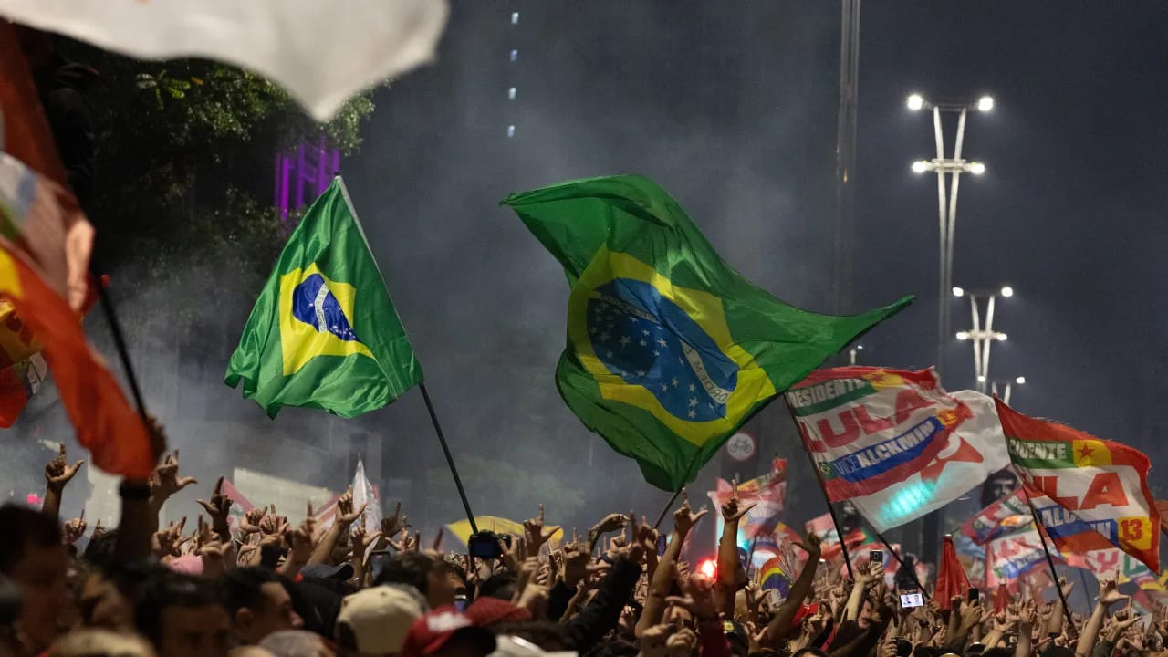 Vitória de Lula ensina Europa a conter “onda fascista”
