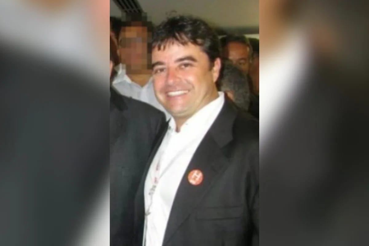 Ex-prefeito de MG terá que devolver R$ 105 mil por gastos em viagens
