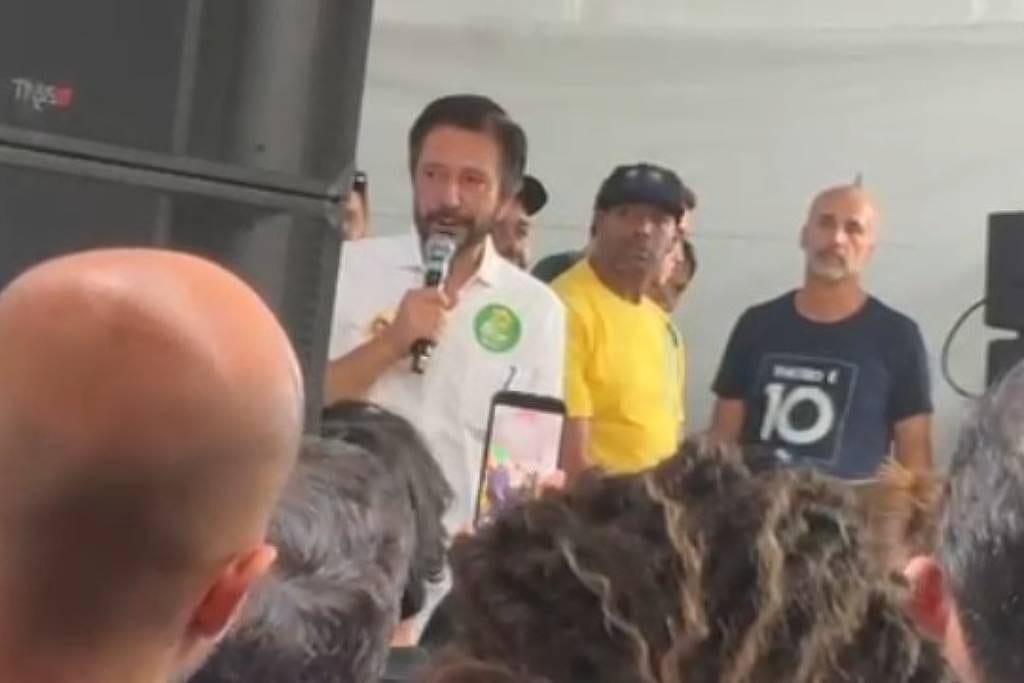 Justiça proíbe gestão Nunes de pressionar servidores a fazer campanha para Flávio