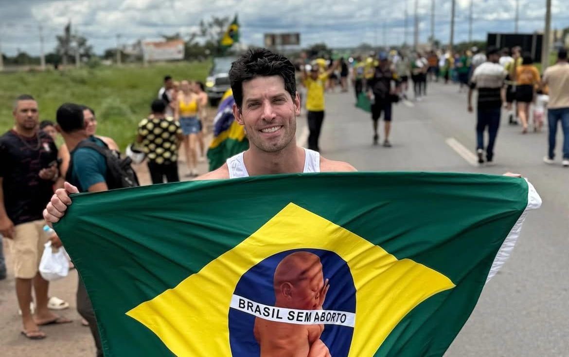 'Superman da Jovem Pan' perde a paciência em sabatina e mira o Senado