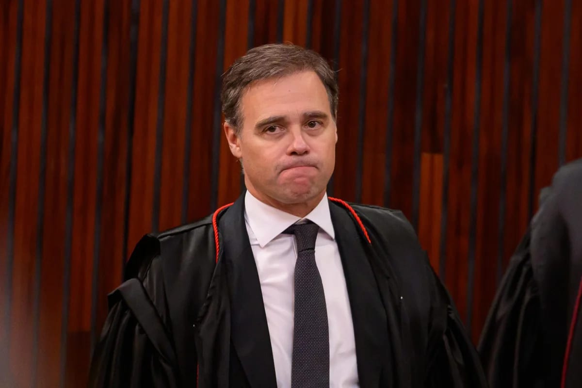 Exclusivo: documento reforça versão de Mendonça sobre reunião com Vorcaro