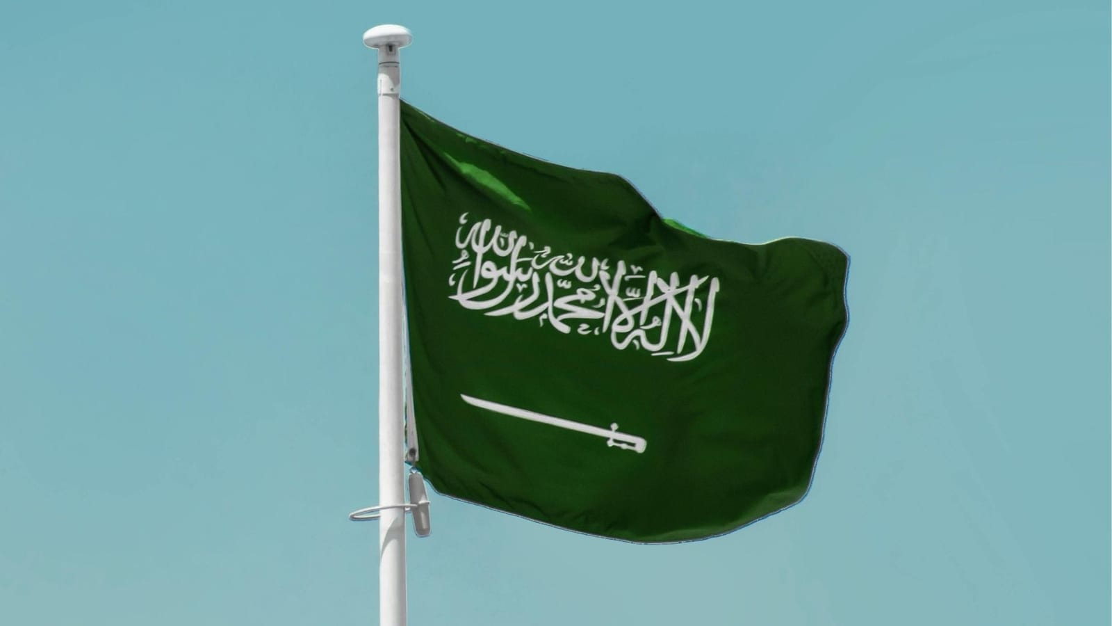 Ataques atingem aeroportos na Arábia Saudita e no Iêmen
