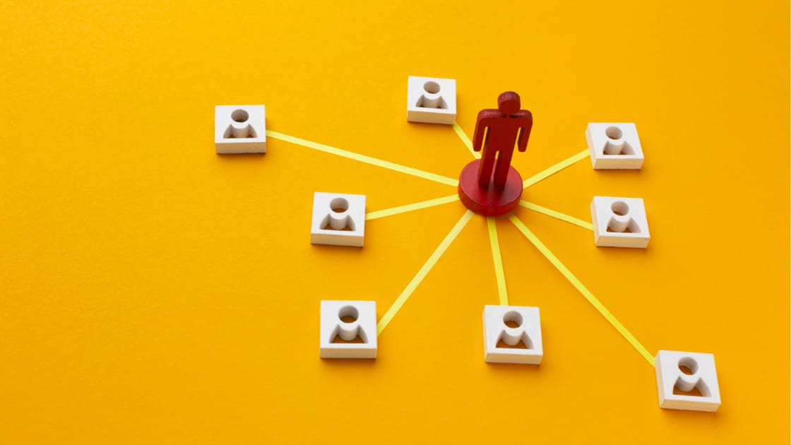 Dados sobre o trabalho dividem empresas entre dois extremos