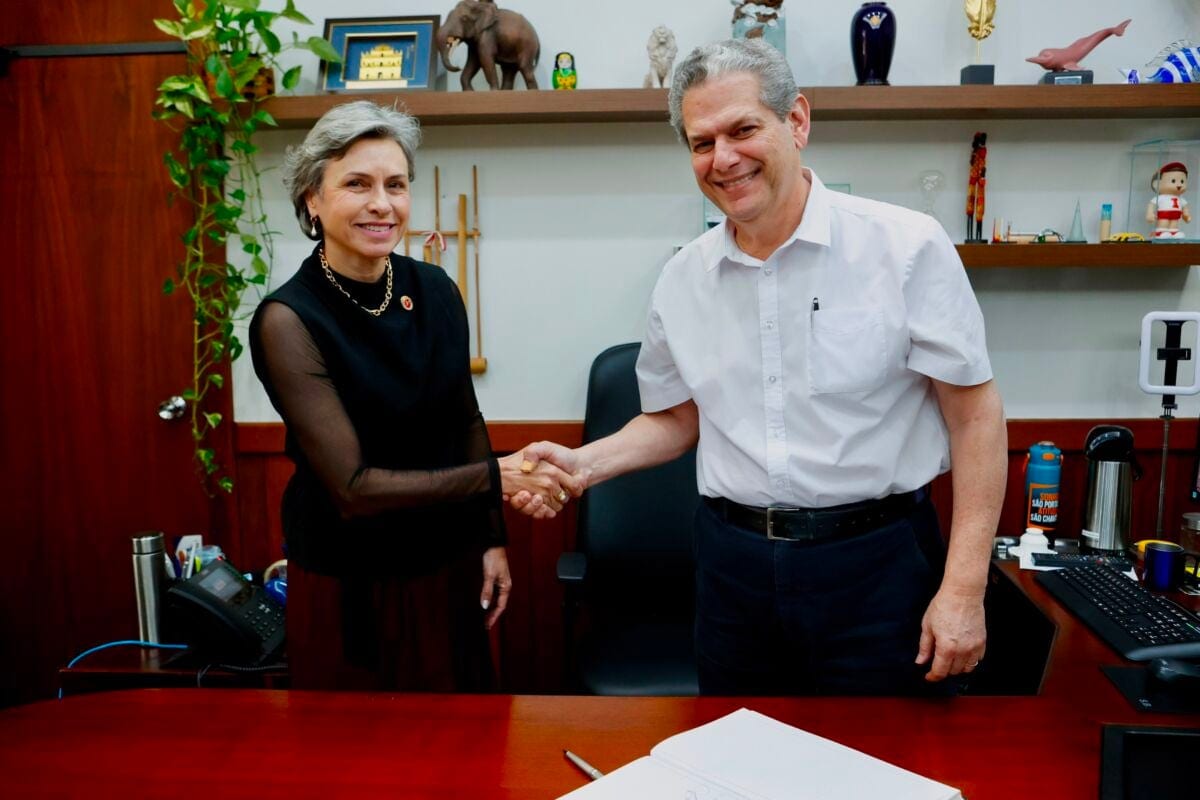 Silvio Barros e Sandra Jacovós tiram férias para apoiar campanhas